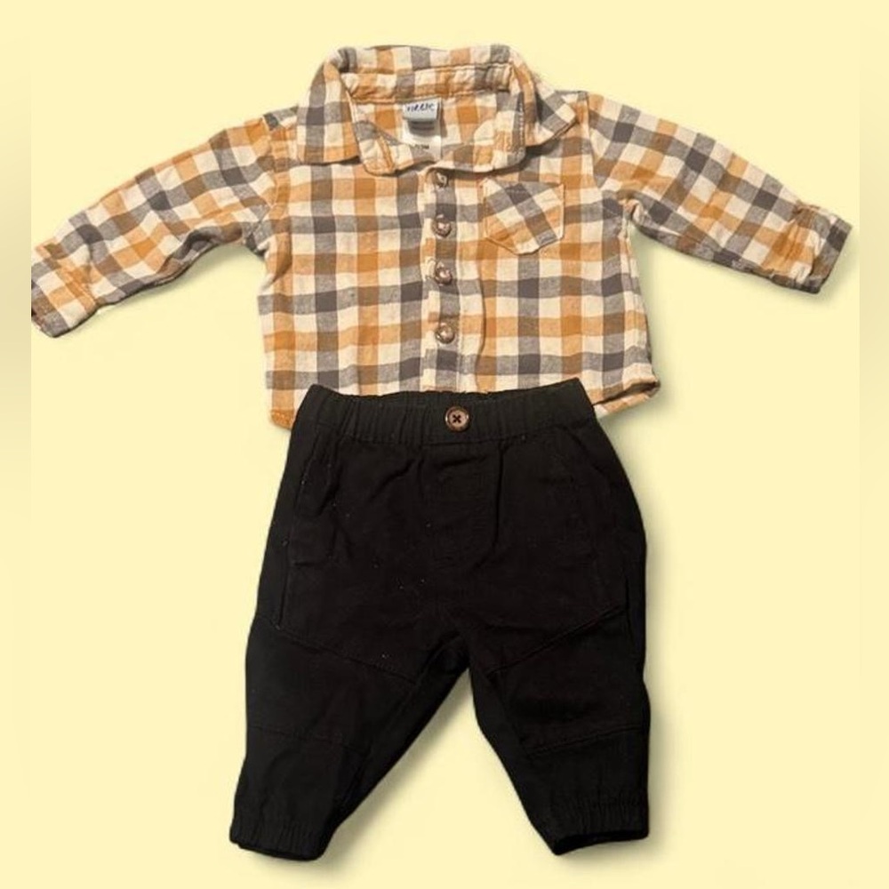 Little Lad Plaid Button-Up & Black Pants